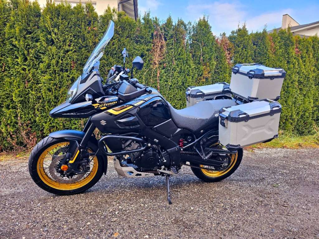 Suzuki V-Strom 1000 XT Tourer