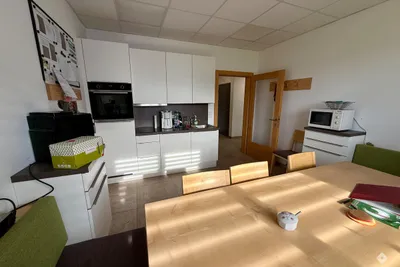 Gewerbeimmobilie mieten in Vöcklabruck – 77 m², € 7.200 – Bild 15 von 17