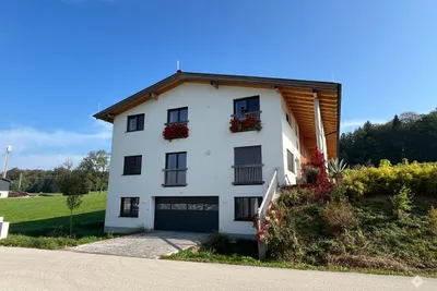 Gewerbeimmobilie mieten in Vöcklabruck – 77 m², € 7.200 – Bild 5 von 17