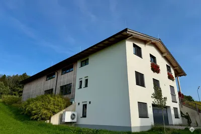 Gewerbeimmobilie mieten in Vöcklabruck – 77 m², € 7.200 – Bild 4 von 17