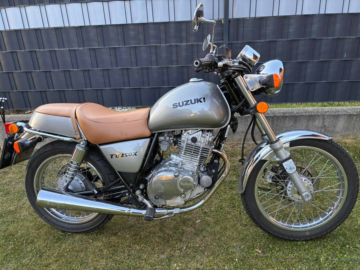 Suzuki TU 250X