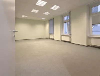 5-Zimmer-Gewerbeimmobilie mieten in Wien – 350 m², € 4.437 – Bild 8 von 9