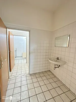 Gewerbeimmobilie mieten in Sankt Pölten Land – 297 m², € 4.936 – Bild 5 von 30