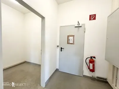 Gewerbeimmobilie mieten in Sankt Pölten Land – 297 m², € 4.936 – Bild 24 von 30