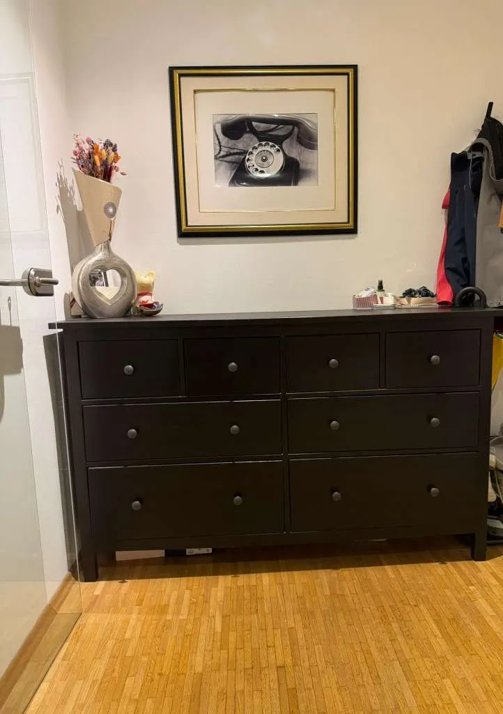 IKEA HEMNES Kommode - schwarz, 8 Schubladen, € 100,- (8010 Graz)