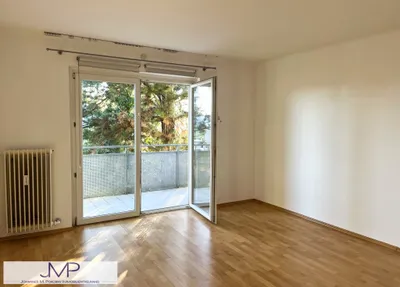 Absolute Ruhelage - 2 Zimmerwohnung mit Südloggia und Grünblick! – Bild 2