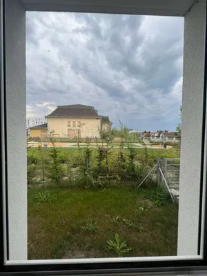 Sonnige 2-Zimmer EG-Gartenwohnung in absoluter Ruhelage in 1210 Wien – Bild 2