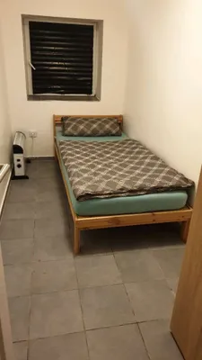 1-Zimmer-Wohnung mieten in Wien – 12 m², € 300 – Bild 2 von 9