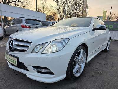 Mercedes-Benz E-Klasse E 350 BlueEfficiency CDI /Automatik / Schiebedach