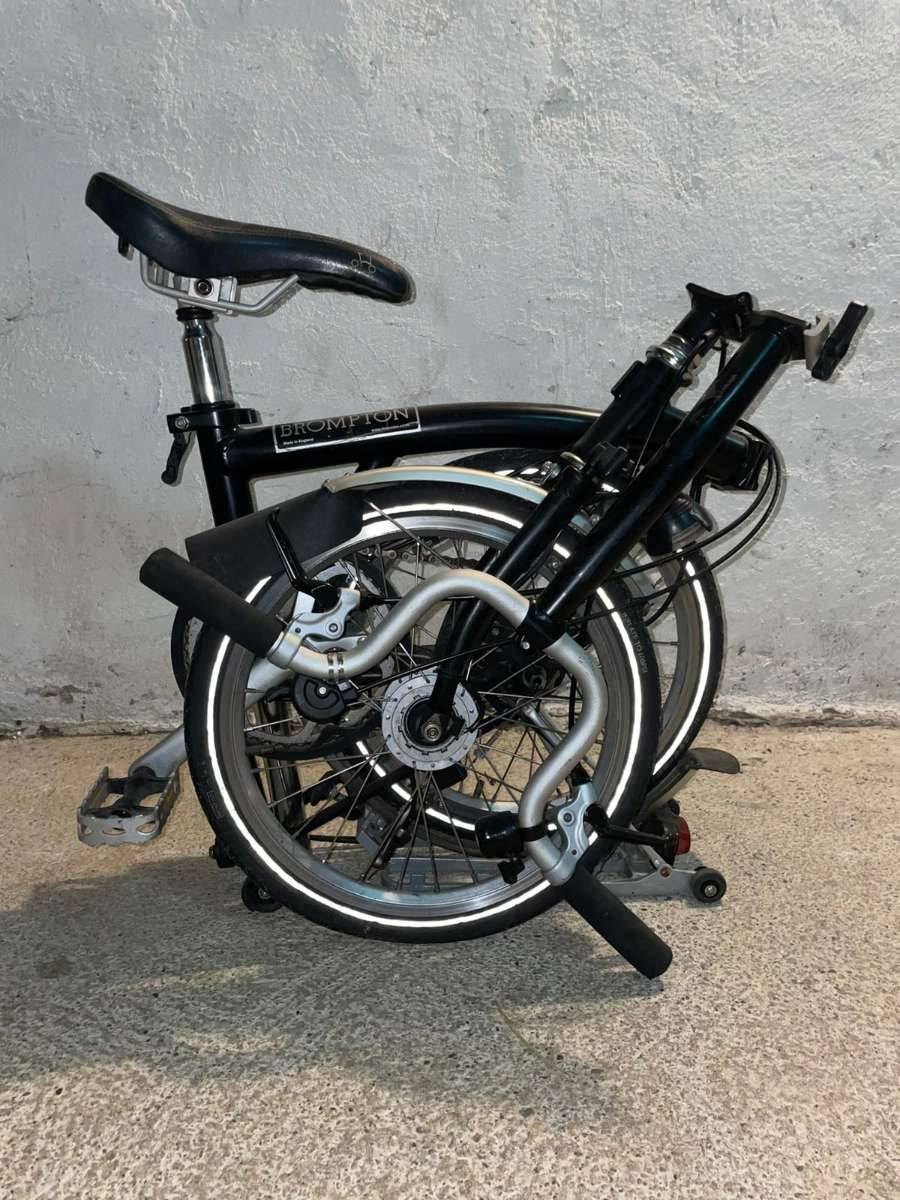 Klapprad BROMPTON,  450,- (2500 Baden) - willhaben