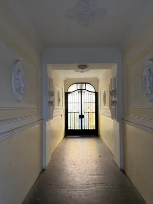 Absolute Rarität: Erstbezug, Hochwertig sanierter Altbau im 2. Bezrik – Bild 2