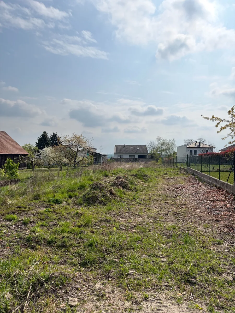 Bauträgergrundstück in Königsbrunn im Weinviertel - 1.844 m² mit baubewilligtem Projekt für 4 Häuser - Widok 2