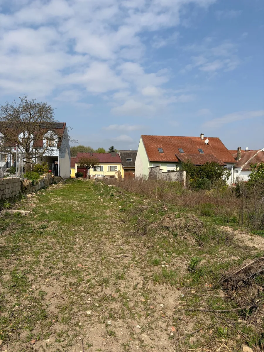 Bauträgergrundstück in Königsbrunn im Weinviertel - 1.844 m² mit baubewilligtem Projekt für 4 Häuser - Widok 3