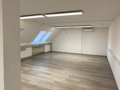 Gewerbeimmobilie mieten in Linz – 230 m², € 3.682 – Bild 11 von 17