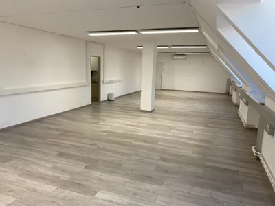 Gewerbeimmobilie mieten in Linz – 230 m², € 3.682 – Bild 14 von 17