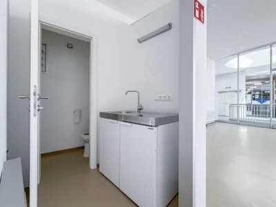 3-Zimmer-Gewerbeimmobilie mieten in Bruck-Mürzzuschlag – 283 m², € 3.060 – Bild 6 von 10