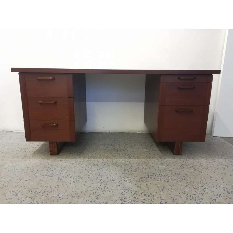 Schreibtisch dunkel furniert, € 130,- (1070 Wien) - willhaben