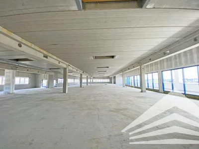 Gewerbeimmobilie mieten in Linz Land – 1 595 m², € 18.344 – Bild 2 von 9