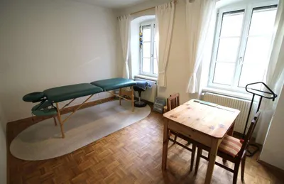 Gewerbeimmobilie mieten in Perg – 10 m², € 13