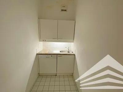 8-Zimmer-Gewerbeimmobilie mieten in Linz – 182 m², € 1.502 – Bild 8 von 10
