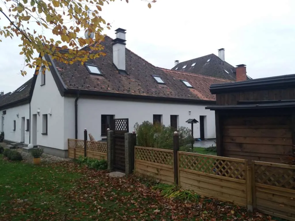Erdgescoß Wohnung mit Terrasse im ruhigen Innenhof - Widok 2