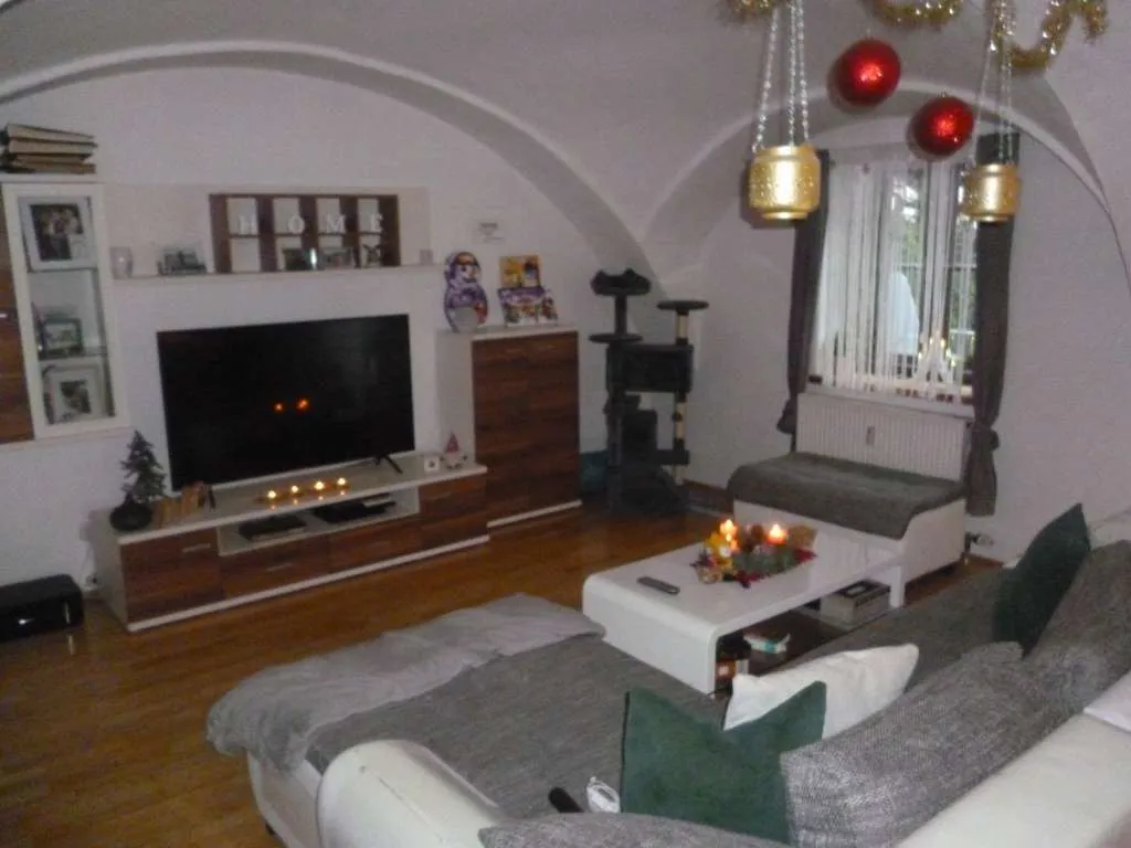 Erdgescoß Wohnung mit Terrasse im ruhigen Innenhof - Widok 3