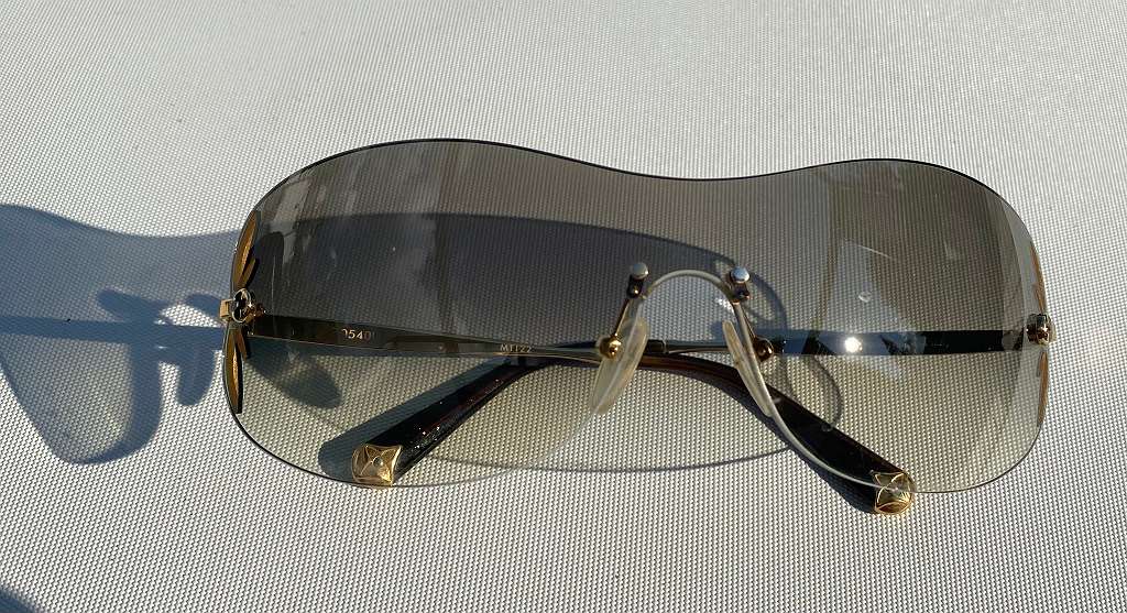 Sonnenbrille Louis Vuitton Damen, € 195,- (3430 Tulln an der Donau