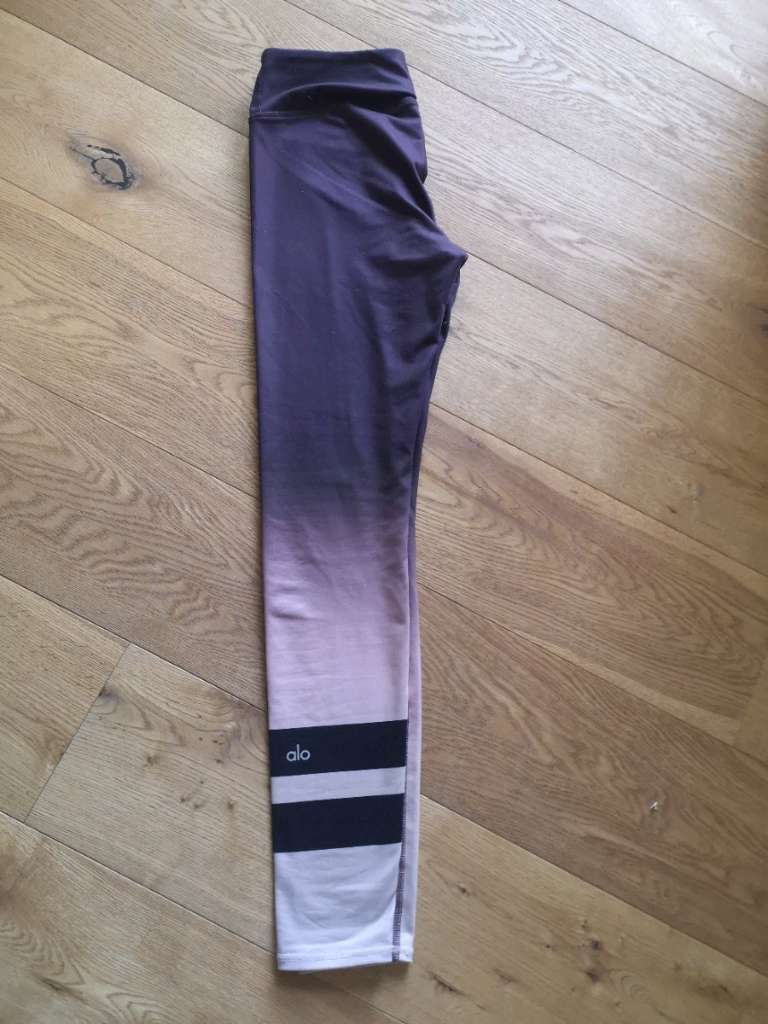 verkauft Alo Yoga Leggings Alo Yoga Airbrush