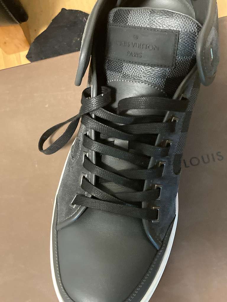 Louis Vuitton Damen Sneaker, € 450,- (3500 Krems an der Donau) - willhaben