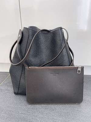 Louis Vuitton Loop Tasche, € 1.750,- (8020 Graz) - willhaben