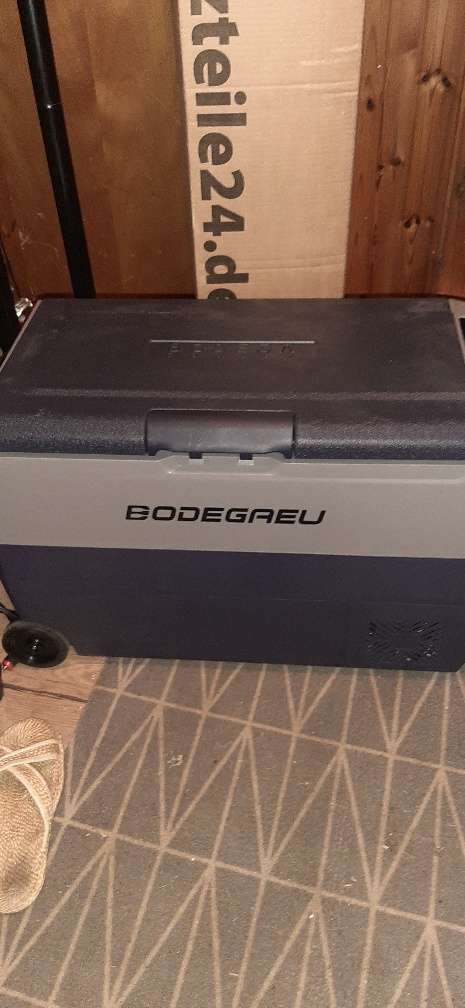 (verkauft) BODEGA 50L Kompressor Kühlbox, Kühlschrank Mit  WIFI-APP-Steuerung USB-Anschluss, 12/24 V und 100-240 V