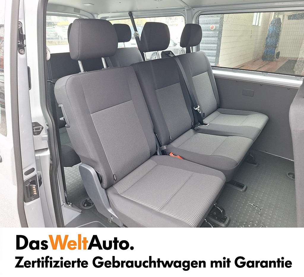 VW T5/ T6 Sitze - 9 Sitze Komplette Ausstattung, € 2.300,- (4020 Linz) -  willhaben