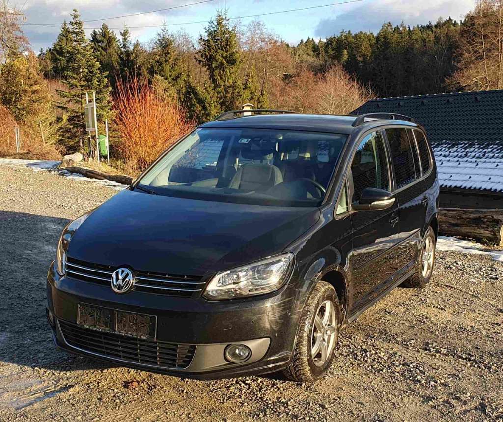 VW Touran Karat 1,6 BMT TDI Kombi / Family Van, 2015, 105.000 km, €  12.000,- - willhaben