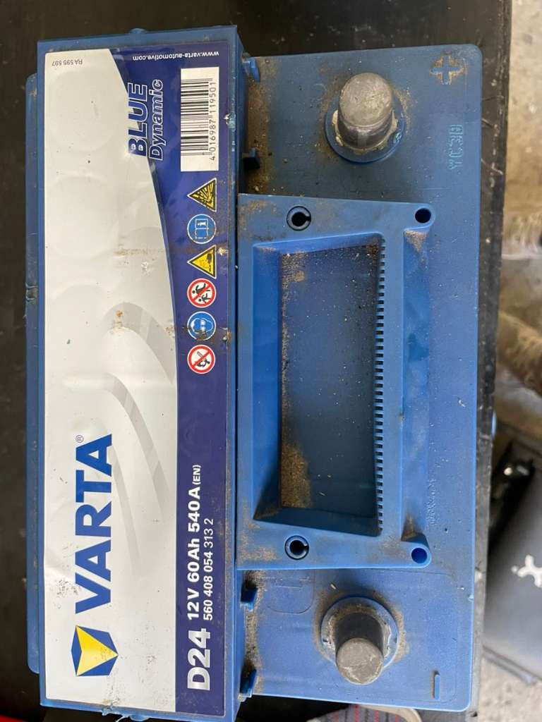 Autobatterie Varta mit Prüfbericht, guter Zustand, € 30,- (5360 St.  Wolfgang im Salzkammergut) - willhaben