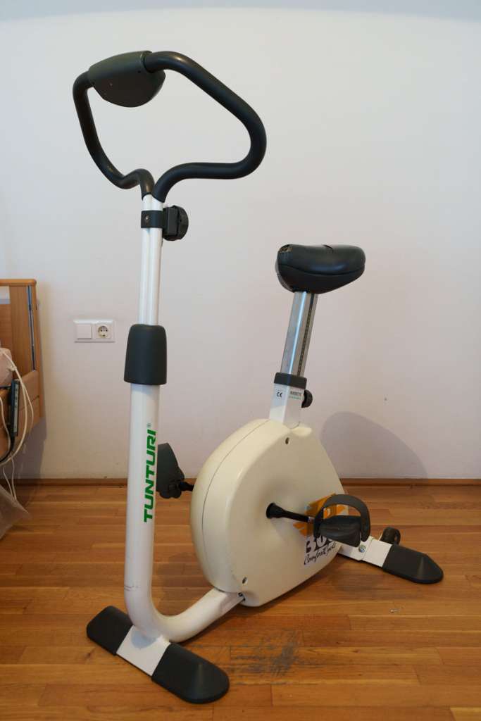 Tunturi f300 comfort best sale cycle