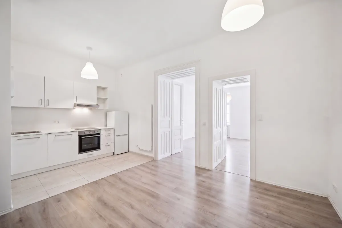 Servitenviertel: Renovierte Altbauwohnung mit doppeltem Setup - Eigennutzung und/oder Vermietung - Widok 2