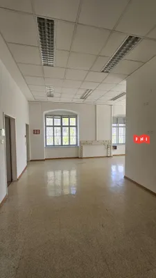 Gewerbeimmobilie mieten in Wien – 300 m², € 3.300 – Bild 6 von 16