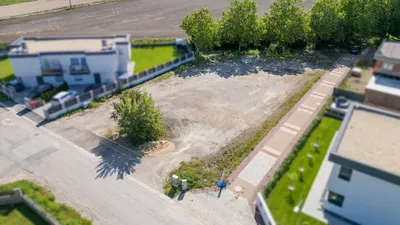 Grundstück kaufen in Bruck an der Leitha – 930 m², € 333.000 – Bild 2 von 5
