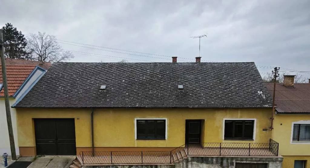 Bungalow, Bauernhaus Weinkeller, Scheune, Innenhof – pohled 2