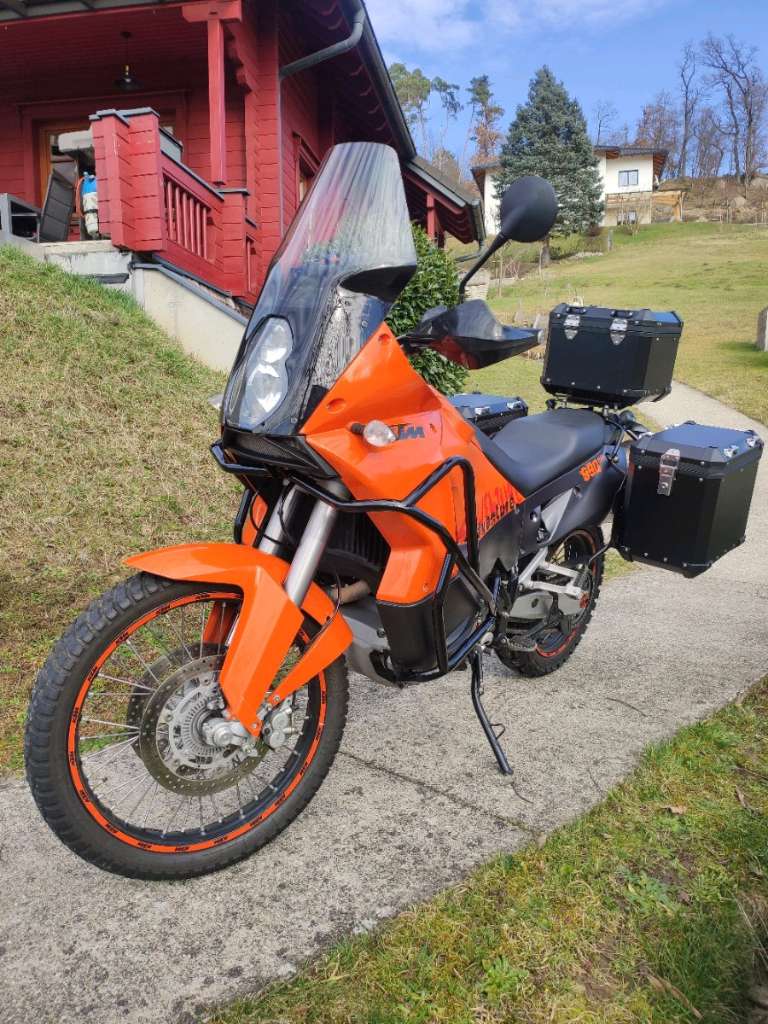 KTM Adventure Tourer