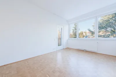 Licht, Ruhe und Großzügigkeit: 4-Zimmer-Wohnung mit 2 Loggien und Garagenplatz in Döbling – Bild 2