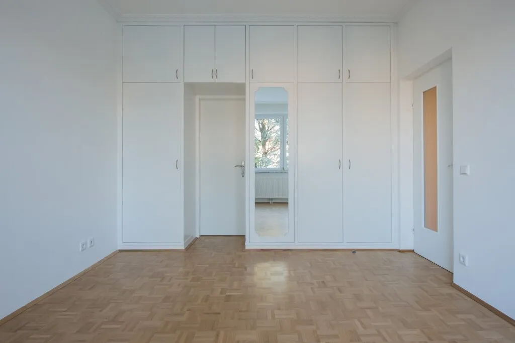 Licht, Ruhe und Großzügigkeit: 4-Zimmer-Wohnung mit 2 Loggien und Garagenplatz in Döbling - Widok 3