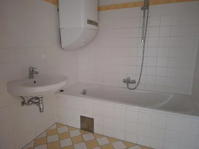 3-Zimmer-Wohnung mieten in Hollabrunn – 72,82 m², € 800 – Bild 8 von 11