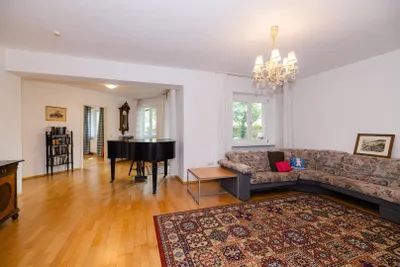 9-Zimmer-Immobilie kaufen in Amstetten – 236 m² – Bild 3 von 12