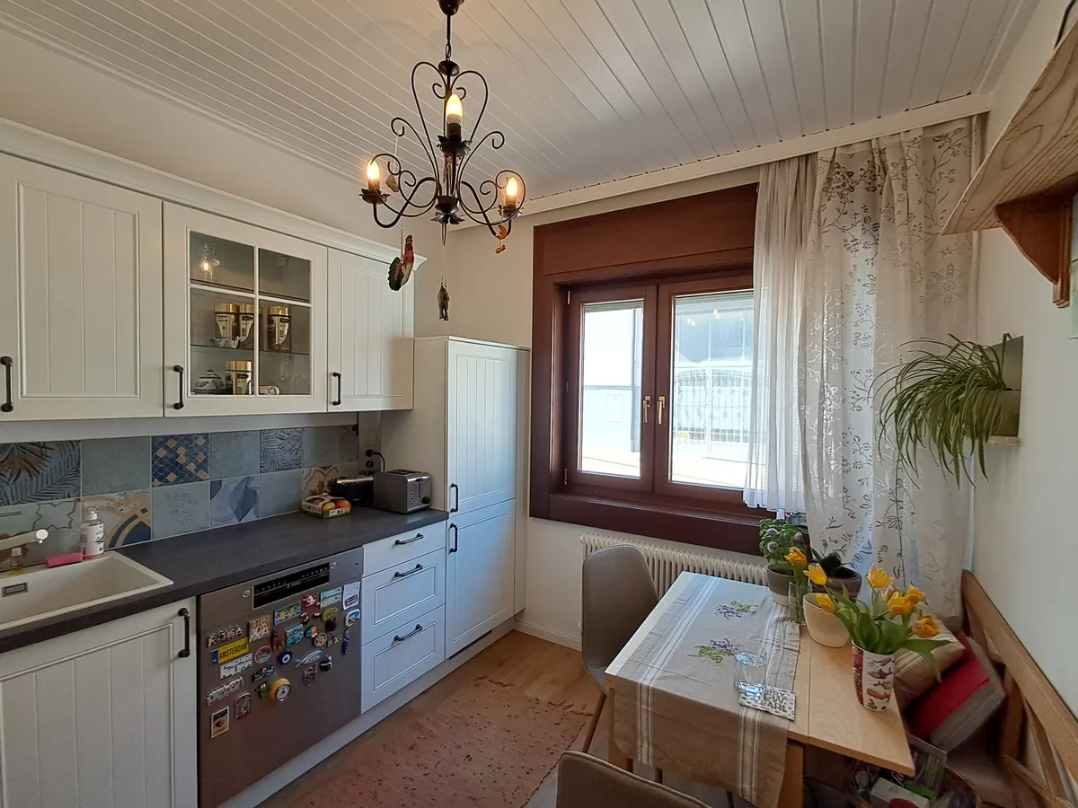 Hübsches kleines renoviertes Haus provisionsfrei zu verkaufen. - Ansicht 3