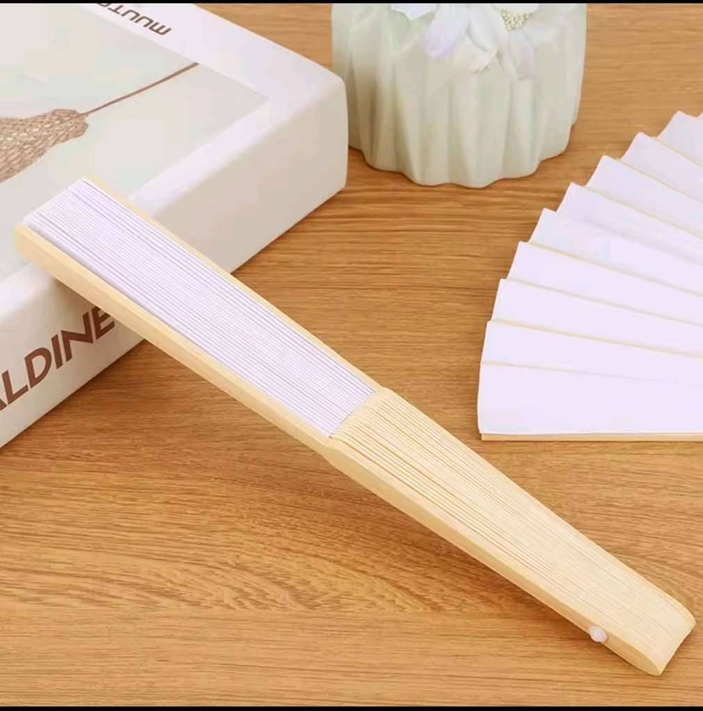 10 Stück Faltfächer Aus Bambus – Weiß, 21 Cm Lang, 39 Cm Breit Geöffnet, Für Hochzeit & Events