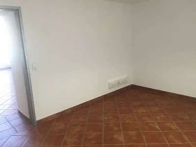 8-Zimmer-Gewerbeimmobilie mieten in Rohrbach – 290 m², € 5 – Bild 6 von 36