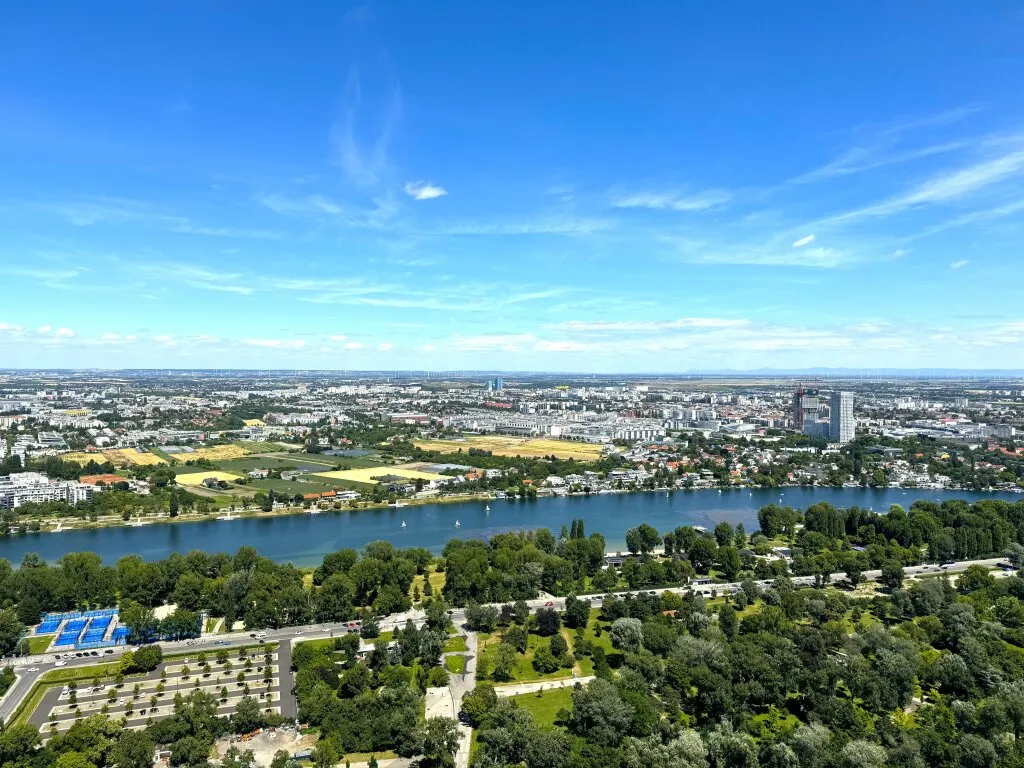 PROVISIONSFREIE ANLEGERWOHNUNGEN - THE WATERFRONT CURIOSITY - EIGENGRUND BEI DER ALTEN DONAU! - Ansicht 3