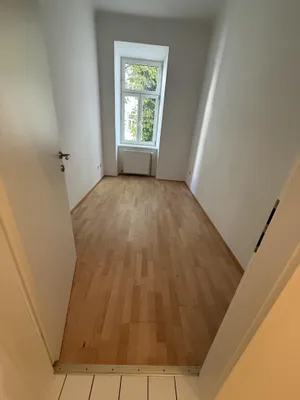 TEILSANIERTE MIETWOHNUNG NÄHE QUELLENPLATZ! In ... – Bild 2