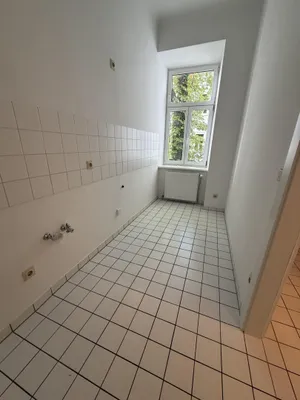 TEILSANIERTE MIETWOHNUNG NÄHE QUELLENPLATZ! In ... – Bild 3